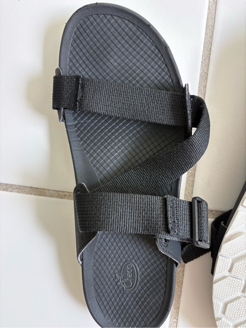Chacos Black Adjustable Strap Women’s Sandals - Picture 5 of 6